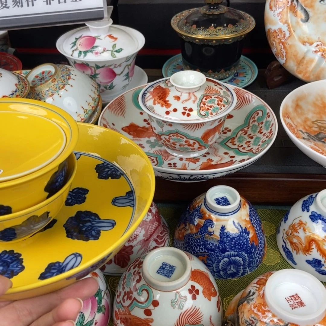 A****n陶瓷的设计师设计风格的