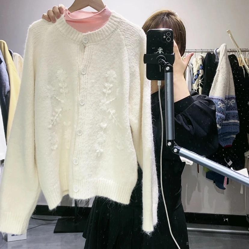 【闪购商品】米白开衫