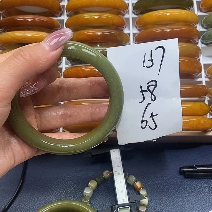 蛇纹石玉未镶嵌手镯用****7