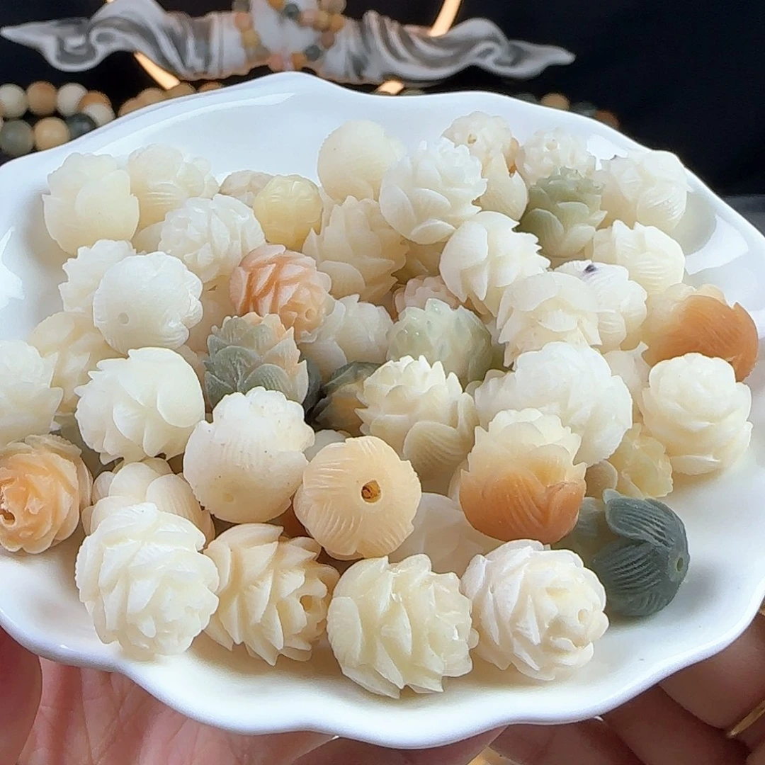 菩提根/象牙果吊坠瑕疵卡17大莲花20颗不挑瑕疵有裂