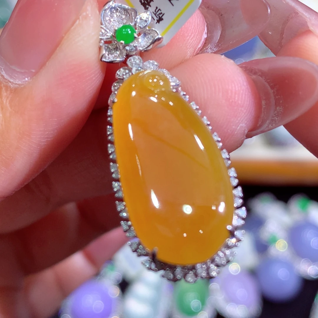 翡翠18K金镶嵌吊坠(不含链)