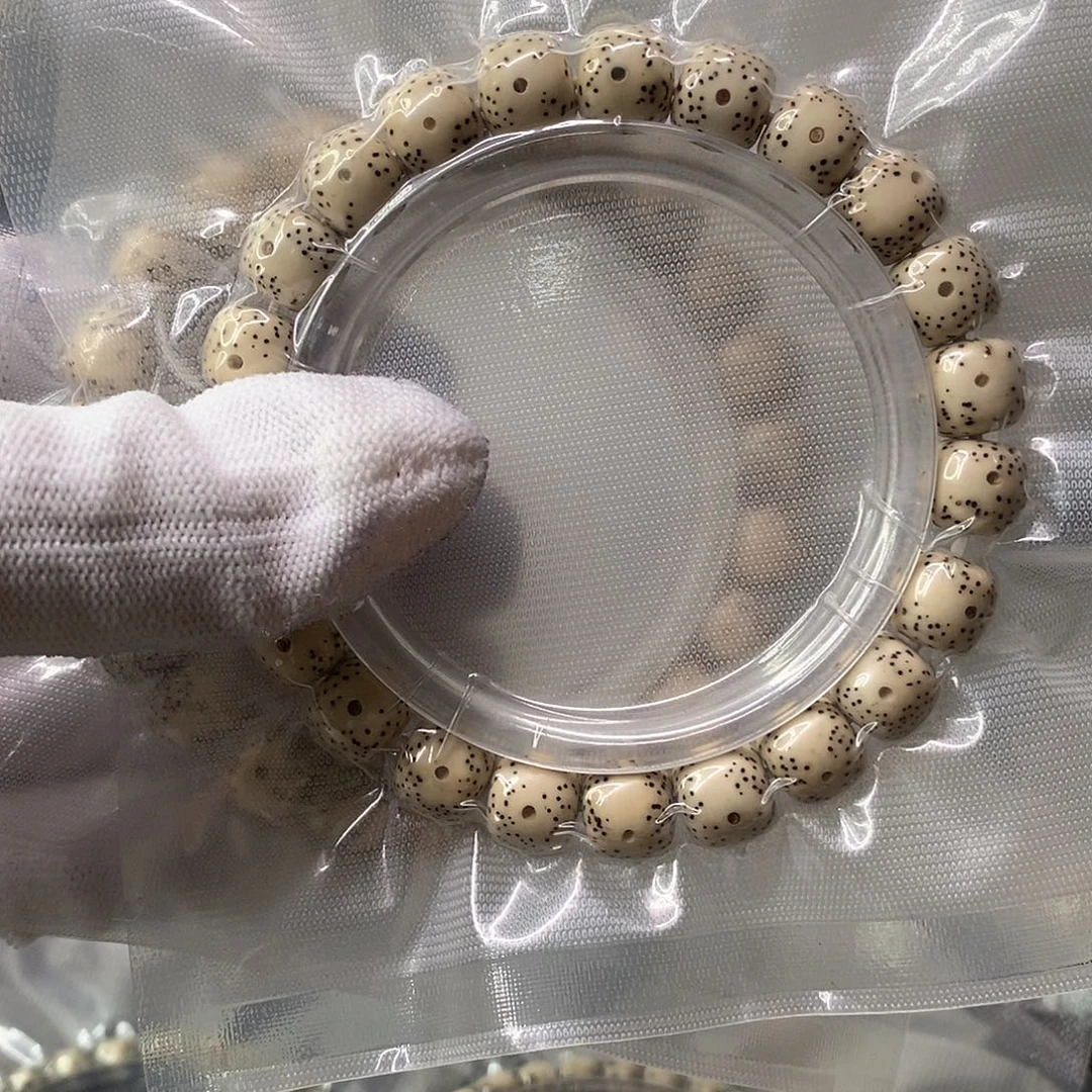 吊坠星月菩提原白大眼10*9单