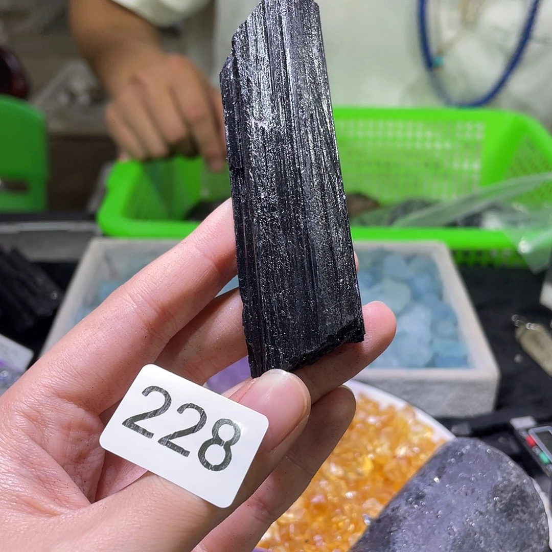 未镶嵌珠宝半成品水晶
