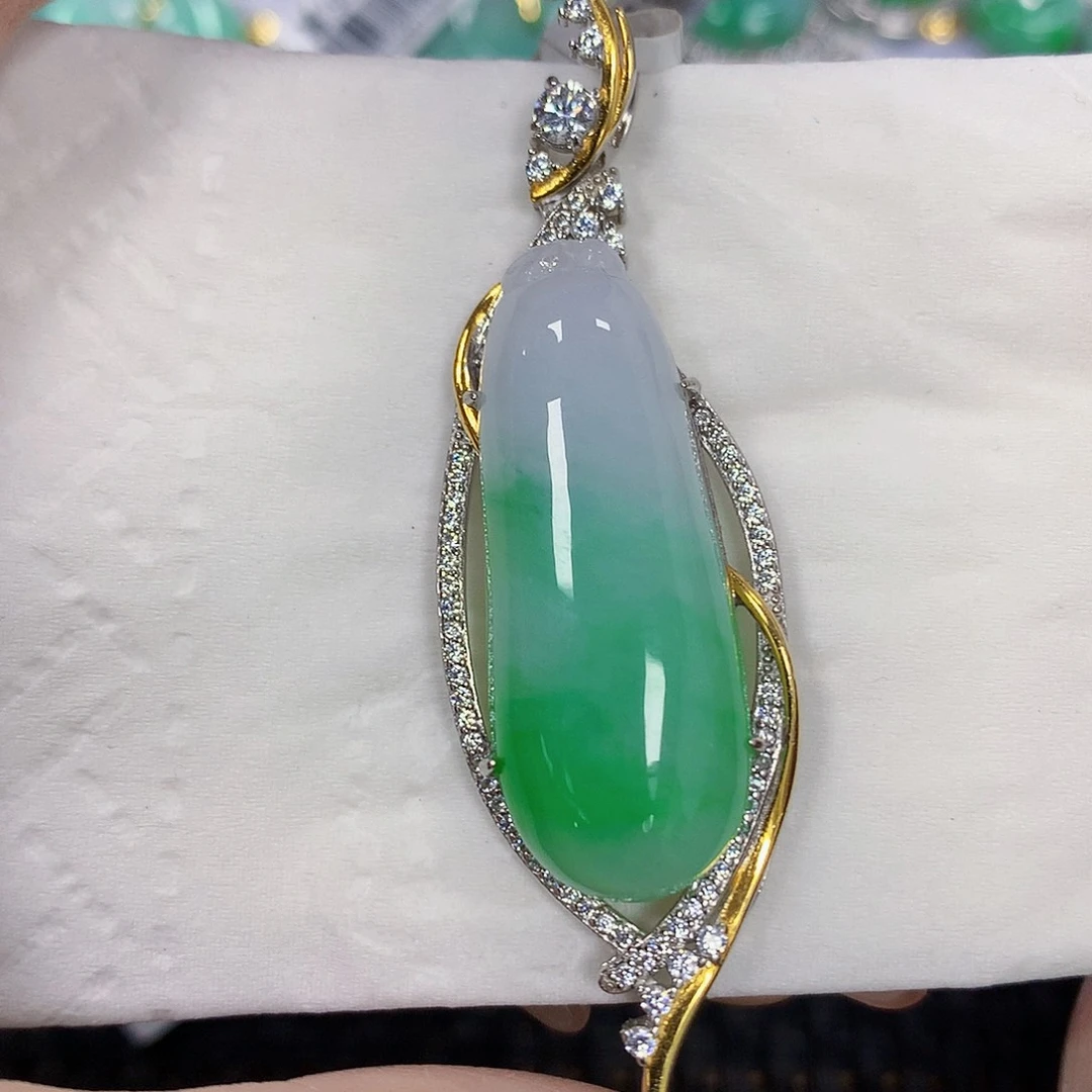 翡翠银S925镶嵌颈饰天然翡翠a货 百元以上9米证书费自理