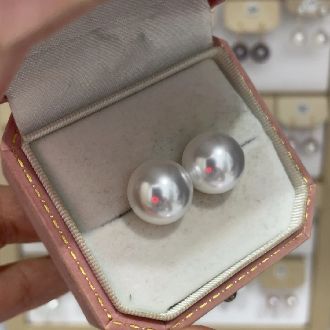 18K金镶嵌耳饰淡水珍珠