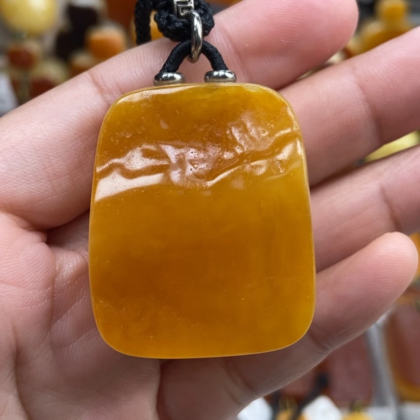 【闪购商品】琥珀颈饰未镶嵌