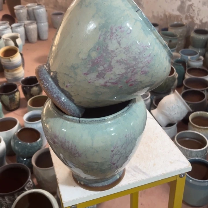 花盆紫砂口径16高度21两只小瑕疵