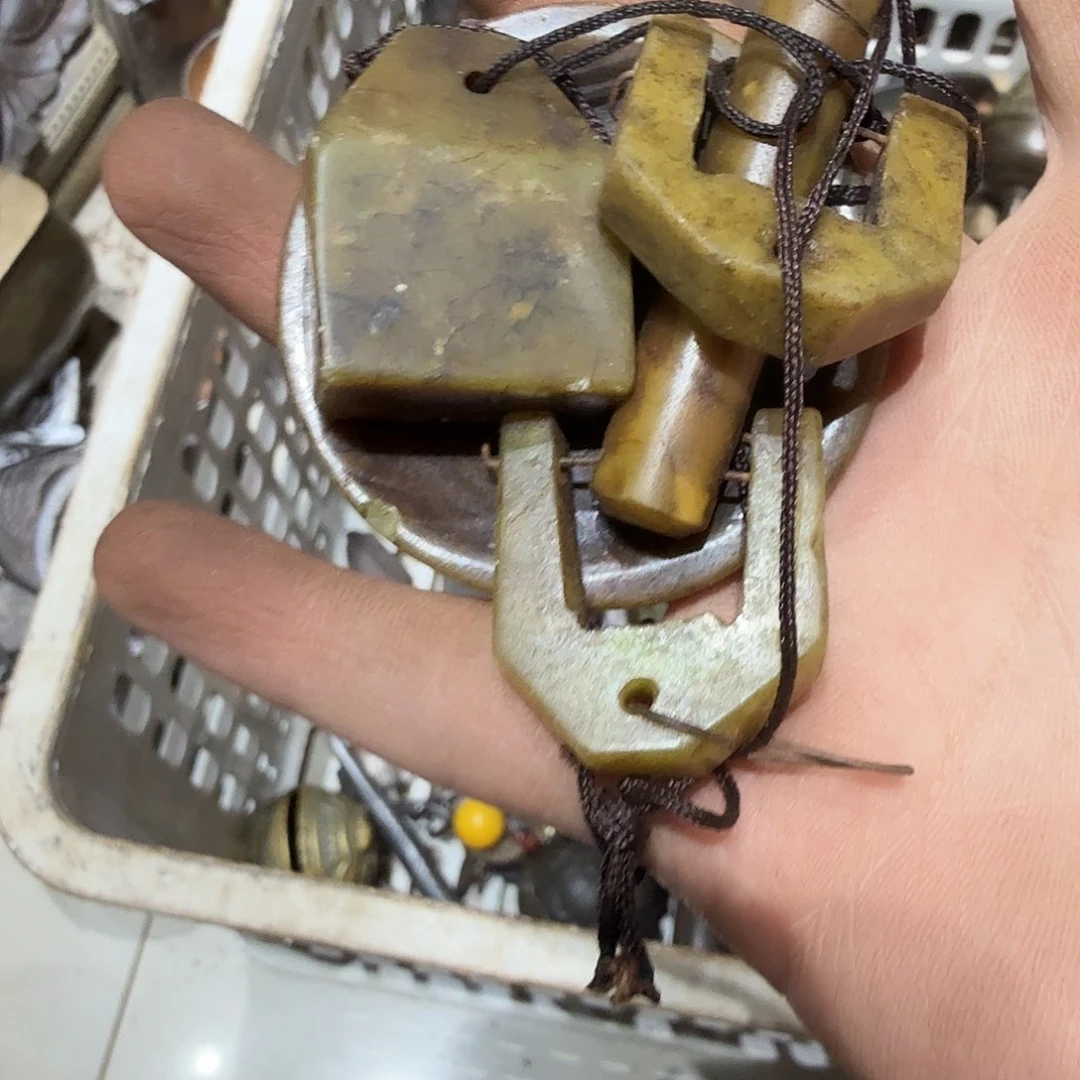 翰***芳你是个很爱玩很宠