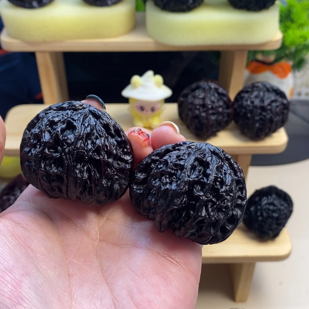 把件文玩核桃地闷异形白狮子44尺