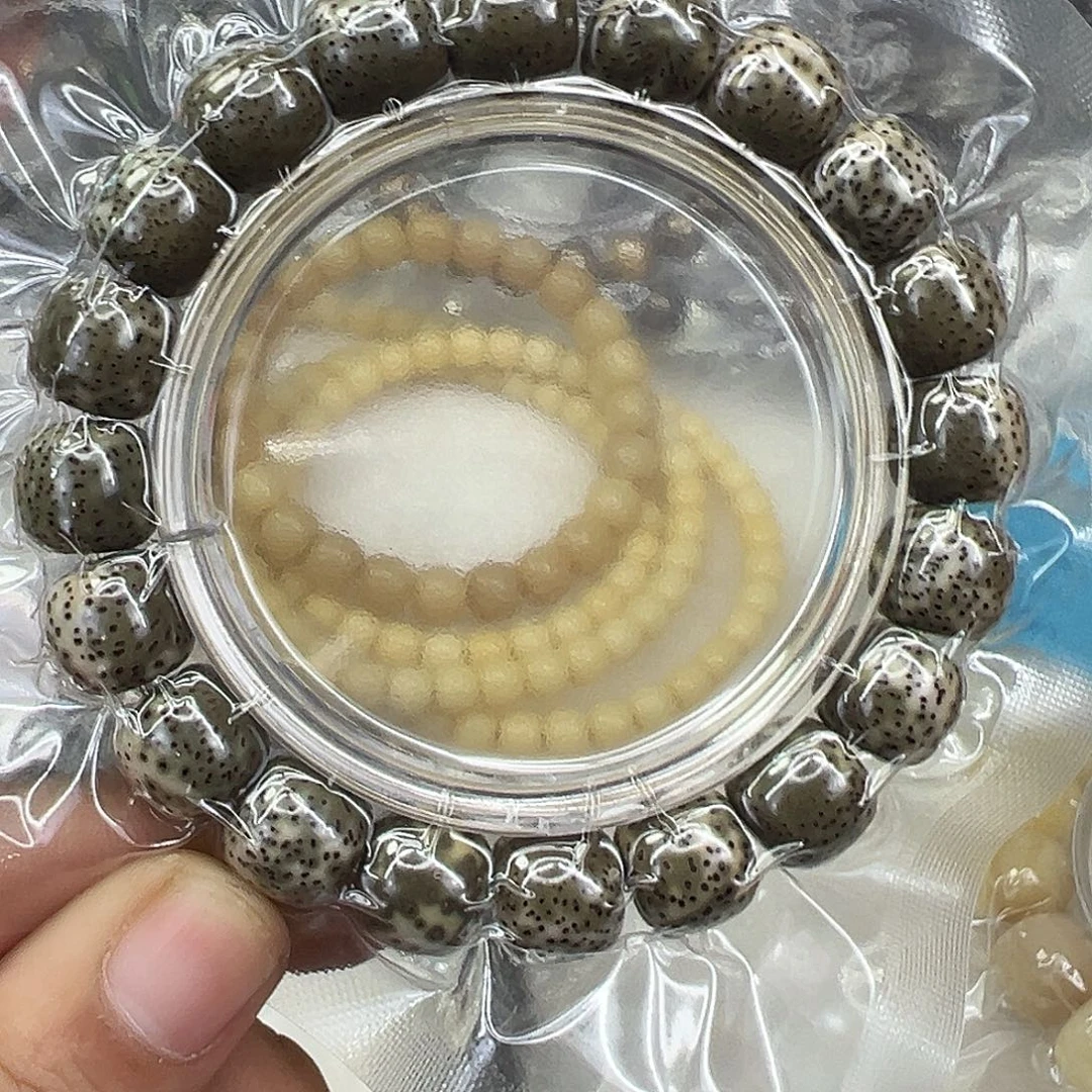手串星月菩提63传说帝王绿星月菩提单圈12左右