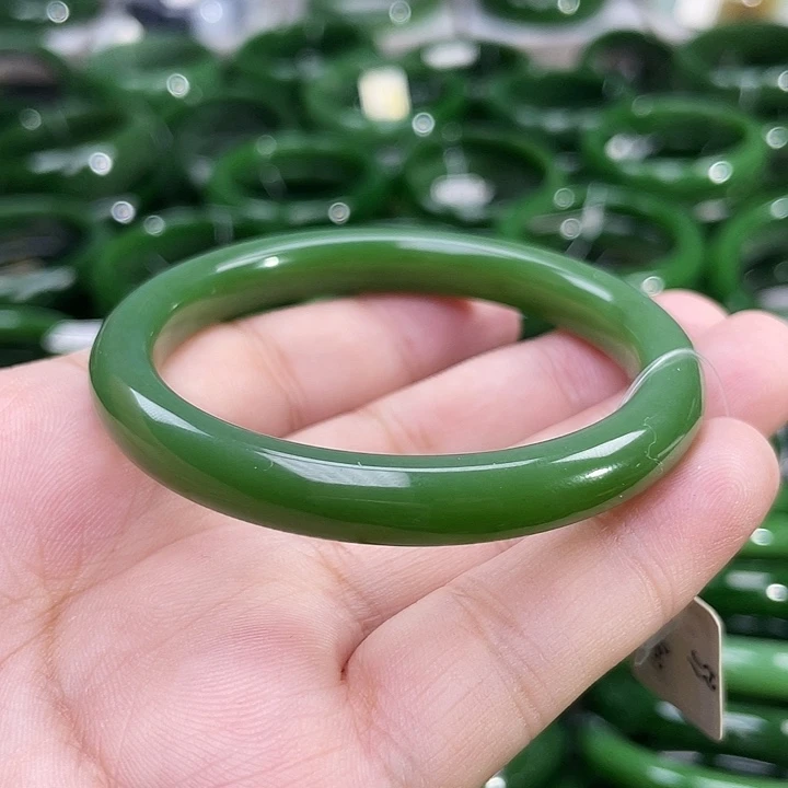 未镶嵌手镯和田玉（碧玉）