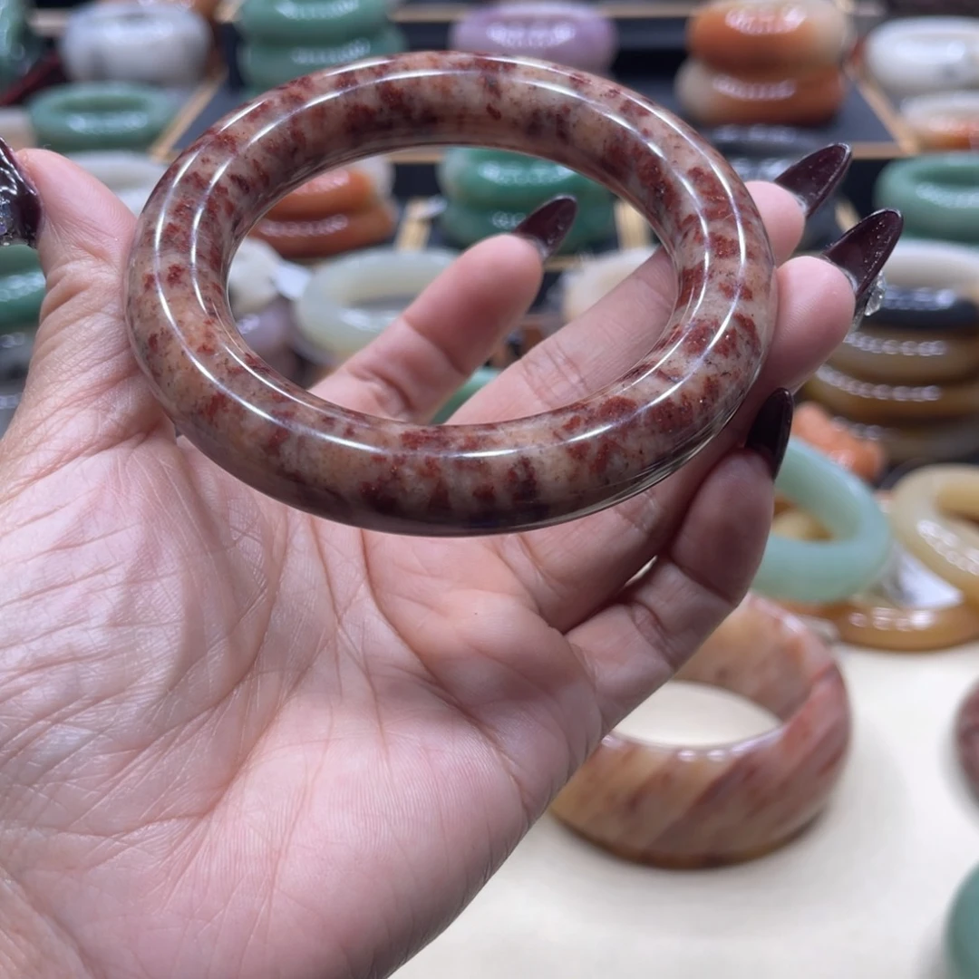 石英质玉手镯合金名****饰