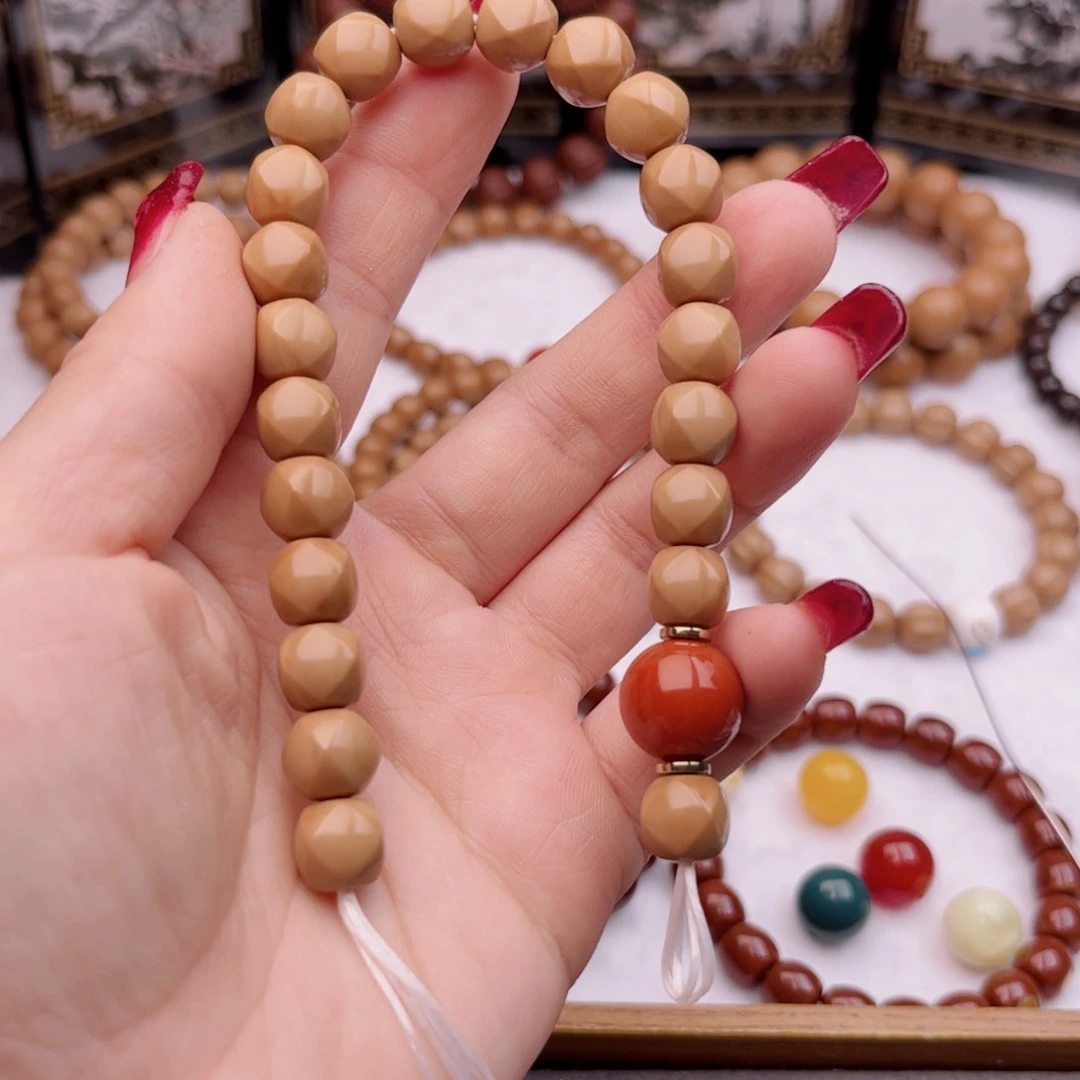 猴头核桃手串?***巴唐八棱