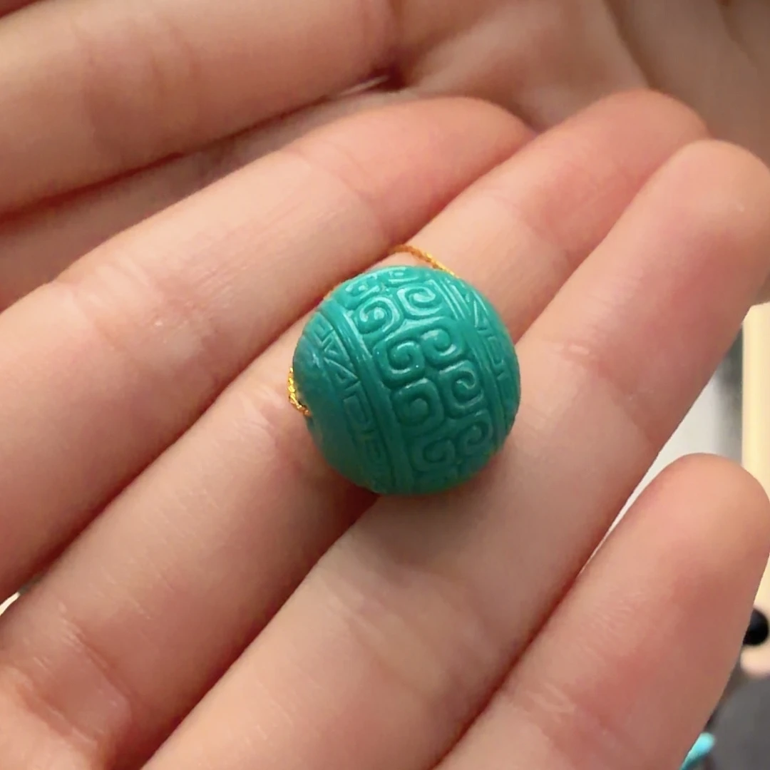 绿松石未镶嵌颈饰