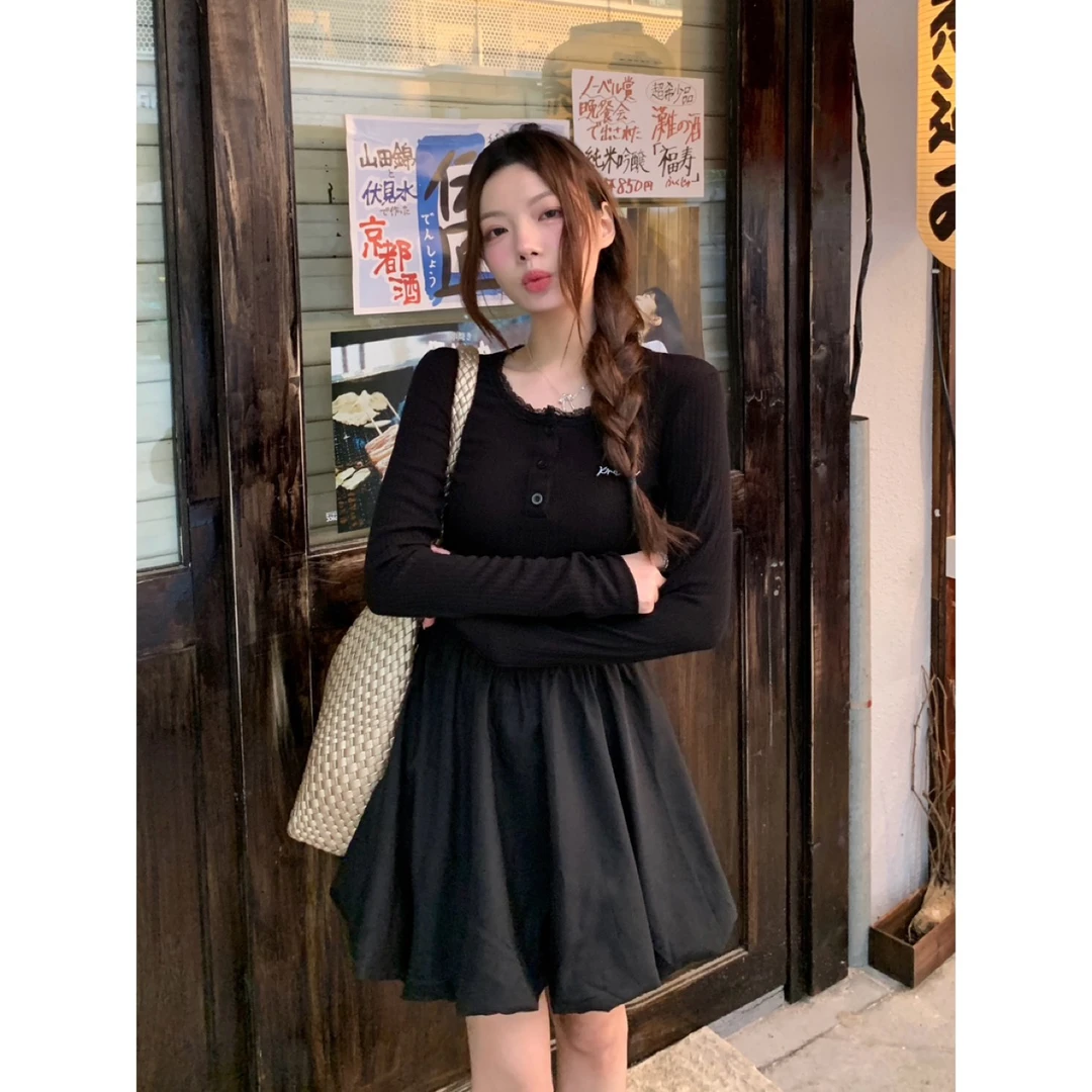 针梭拼接 刺绣花苞小黑裙收腰长袖连衣裙