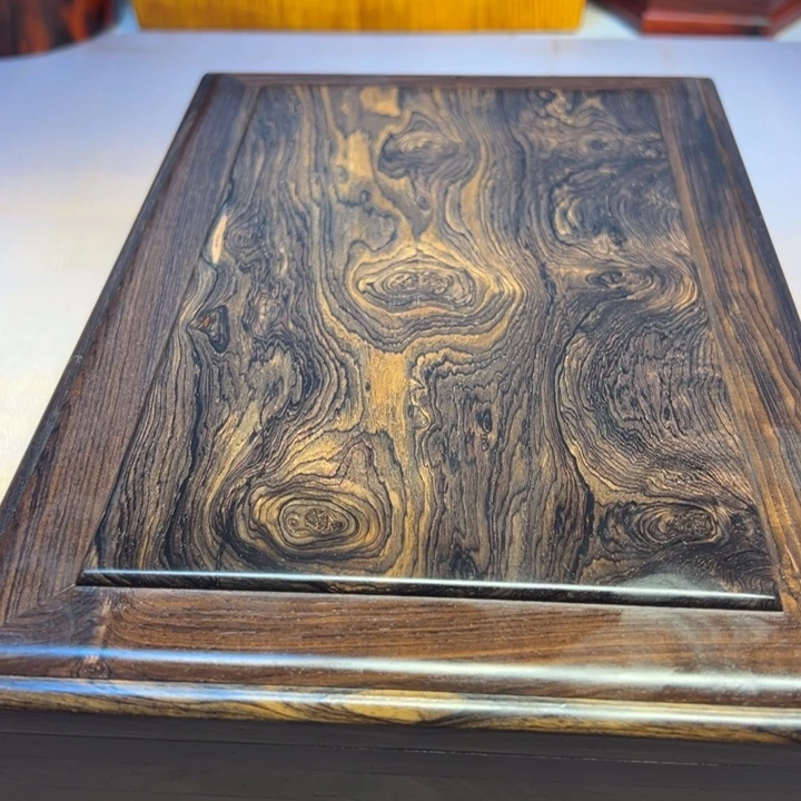 老***一机关盒。