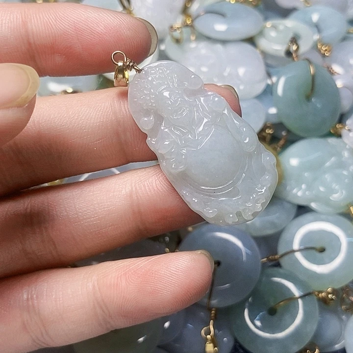 翡翠未镶嵌颈饰天然A货翡翠