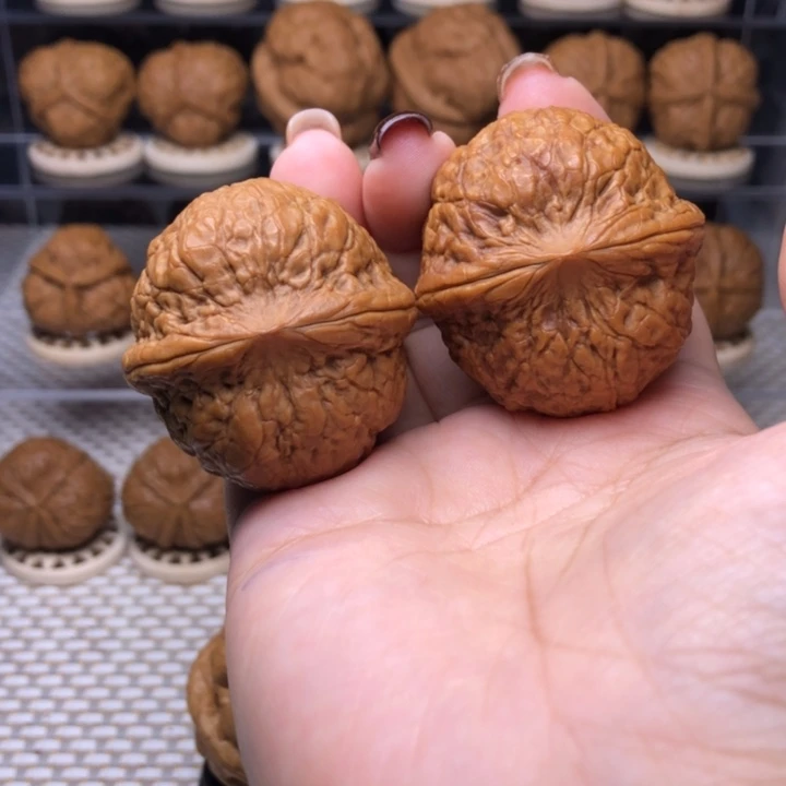 文玩核桃把件49号蟒纹虎头元宝40➕尺