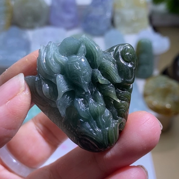 【闪购商品】颈饰未镶嵌翡翠九尾
