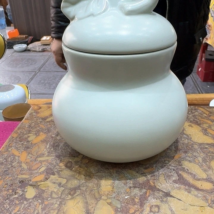 汝瓷茶罐一个，瓷。。品茗之