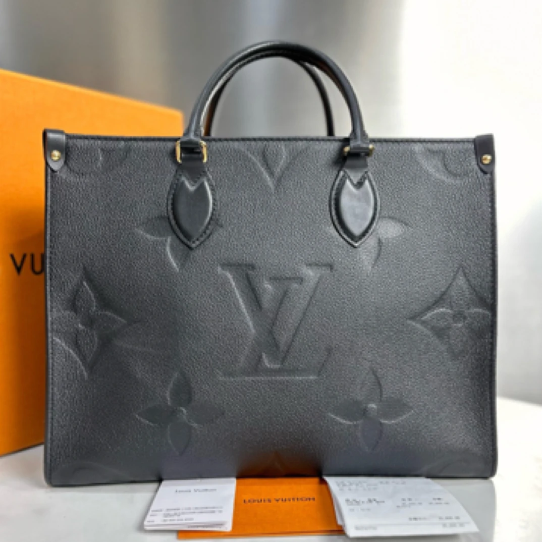 95新 LouisVuitton/路易威登 黑色中号on the go单肩手提包