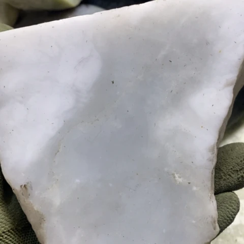 未镶嵌和田玉把件鸿****忠6R