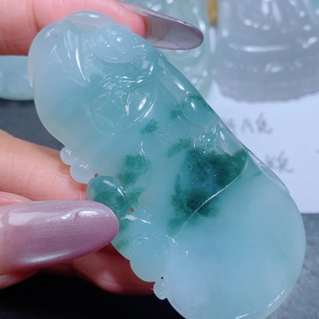 定制翡翠未镶嵌吊坠
