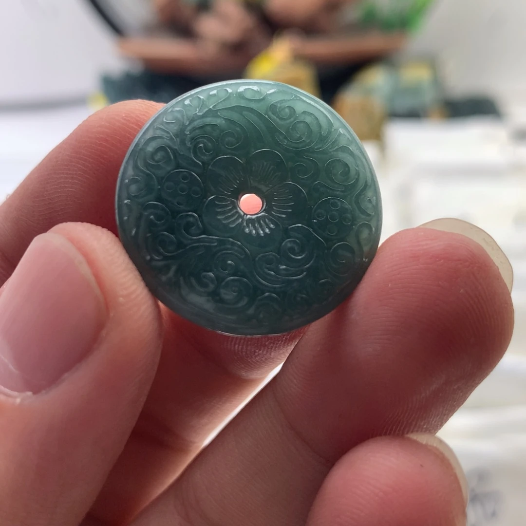 颈饰未镶嵌翡翠扣子