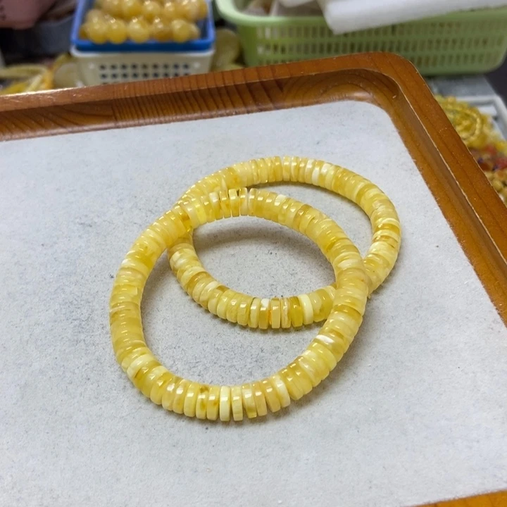 蜜蜡未镶嵌裸石多样性发货其一