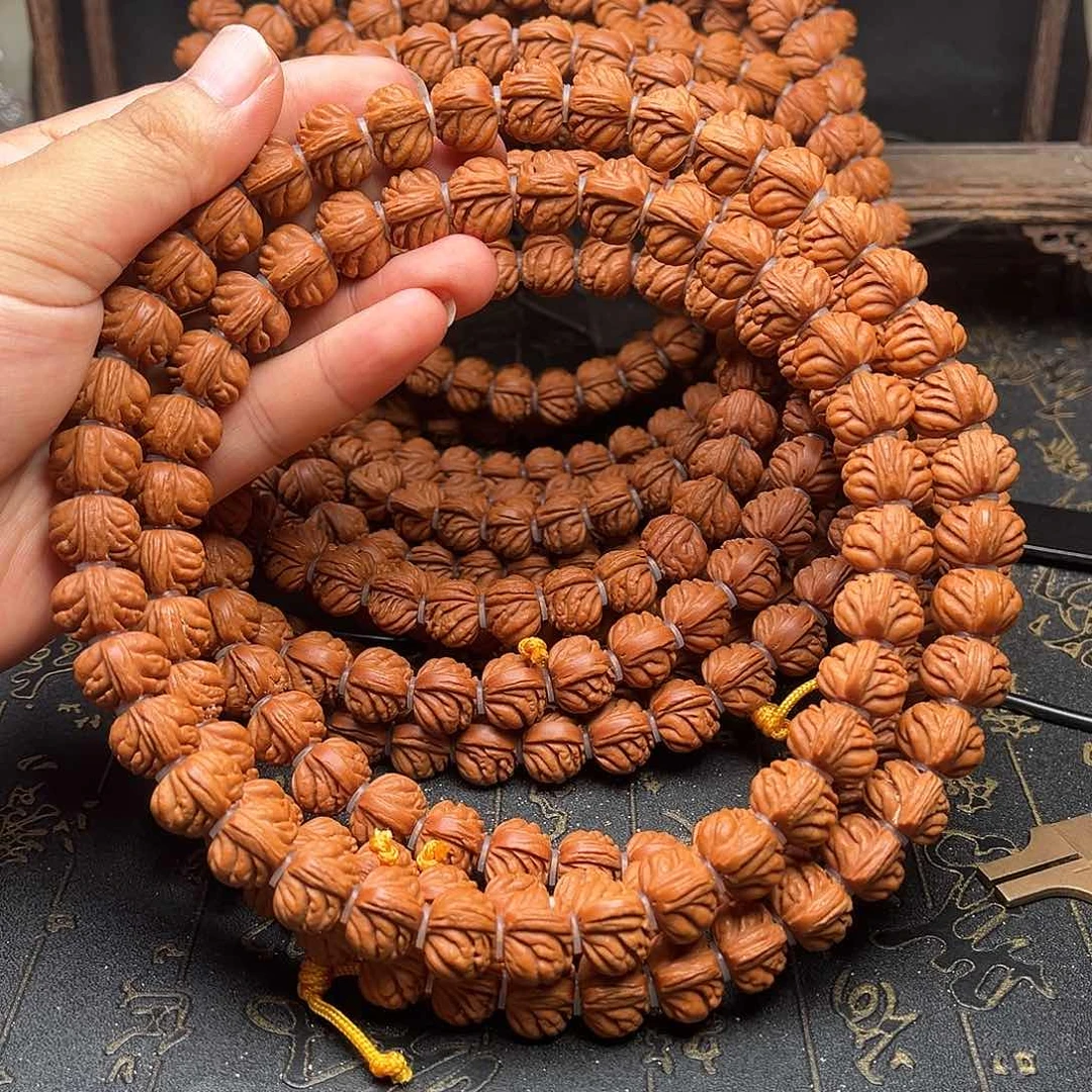 吊坠桃核金蟾薄挂