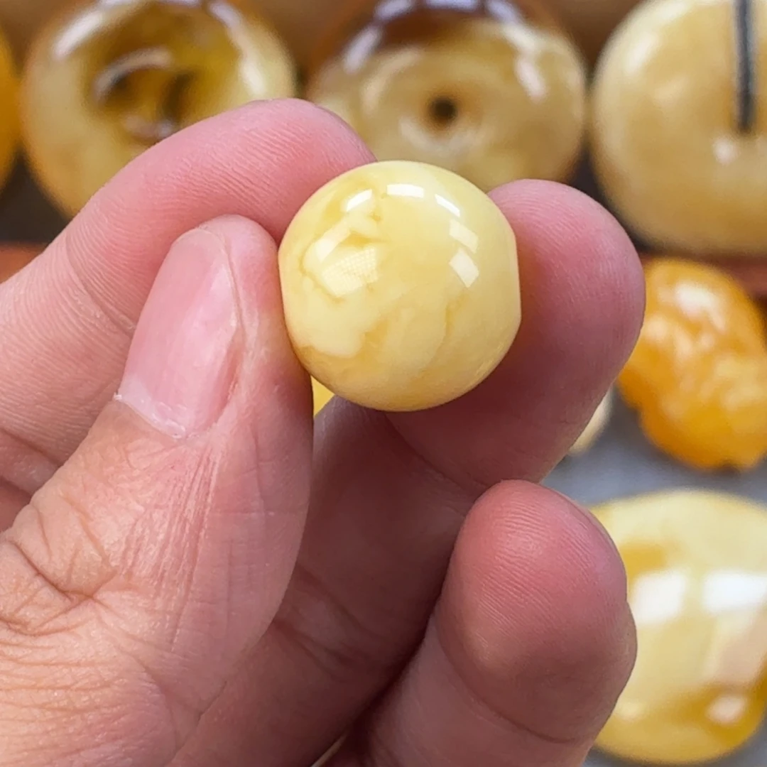 琥珀未镶嵌珠宝奇石17.5mm