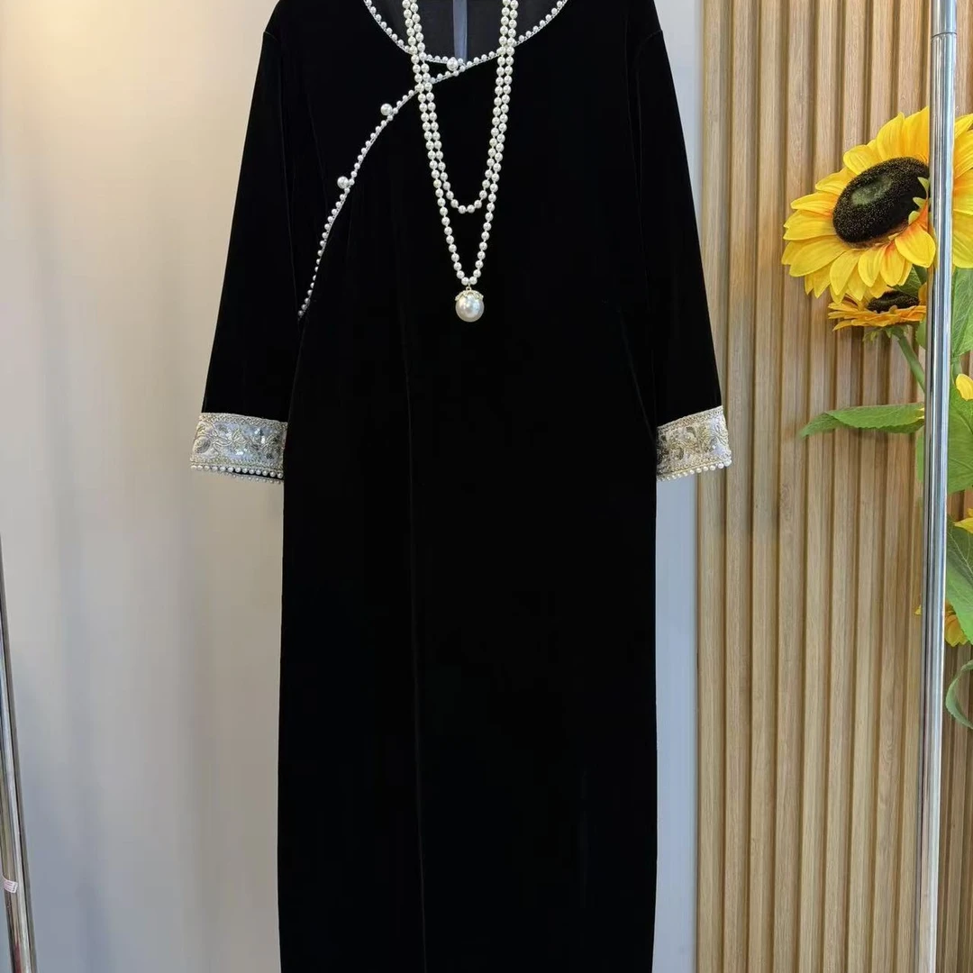 胖妹妹钉珠领拼色袖口丝绒连衣裙大码女装法式复古风显瘦长款裙子