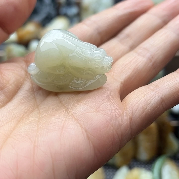 和田玉（糖玉）未镶嵌颈饰