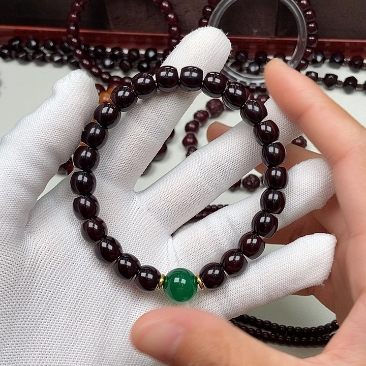 黄***森核桃手串/手链猴头直切