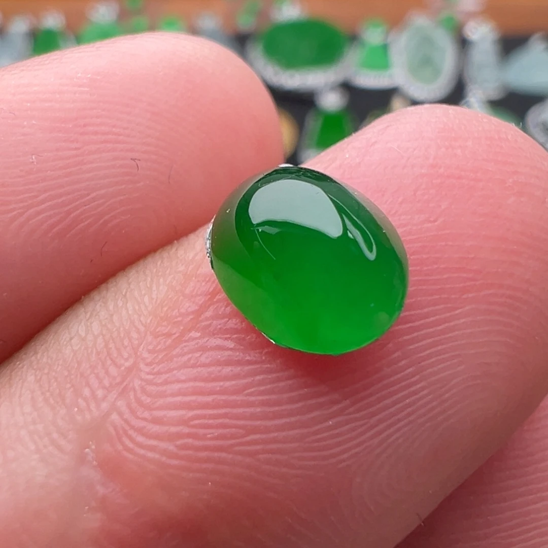 翡翠未镶嵌颈饰蛋面8.1