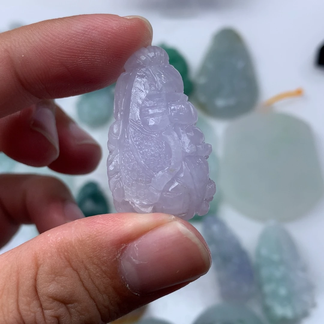 未镶嵌定制翡翠吊坠
