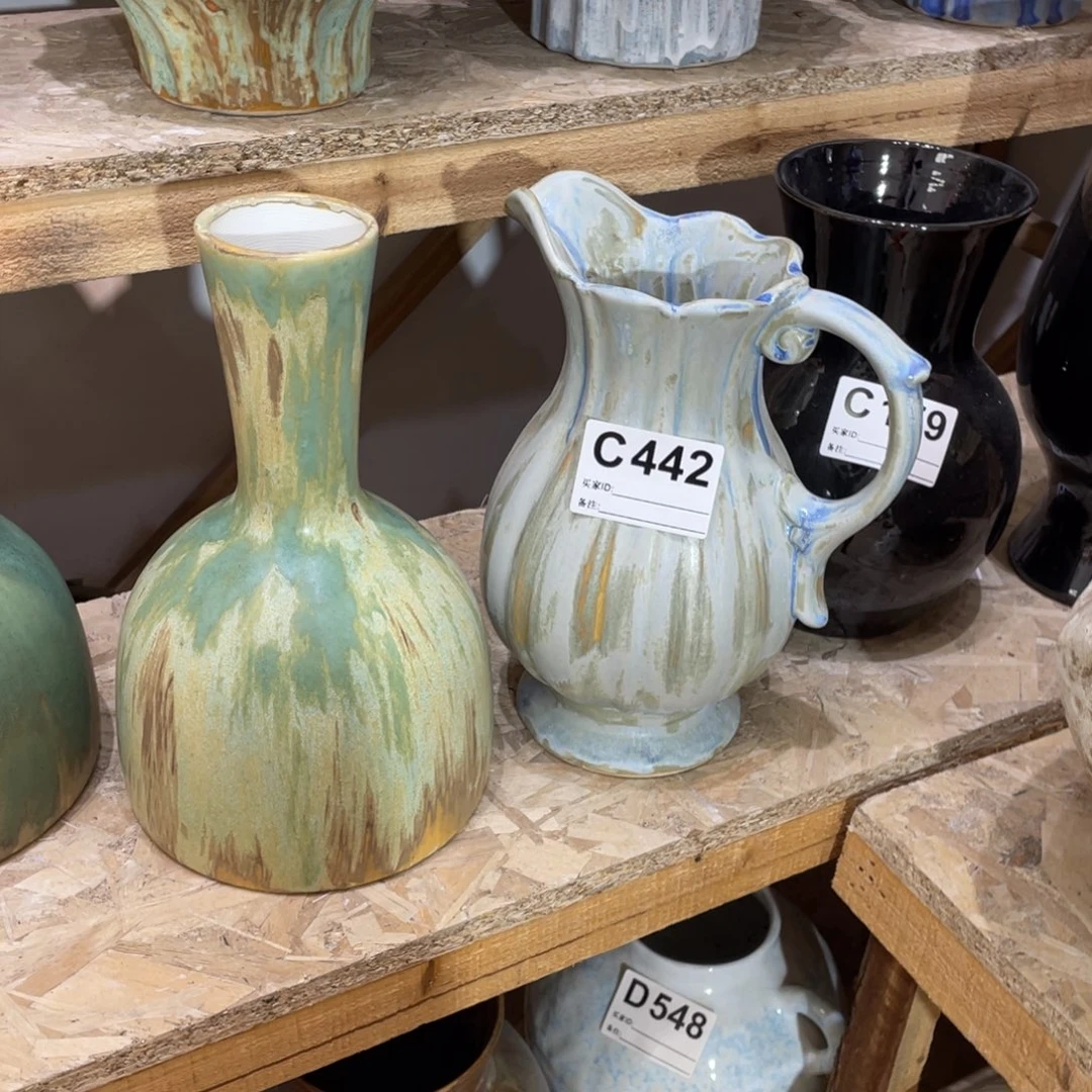 白泥花瓶景德镇陶瓷艺术研究院