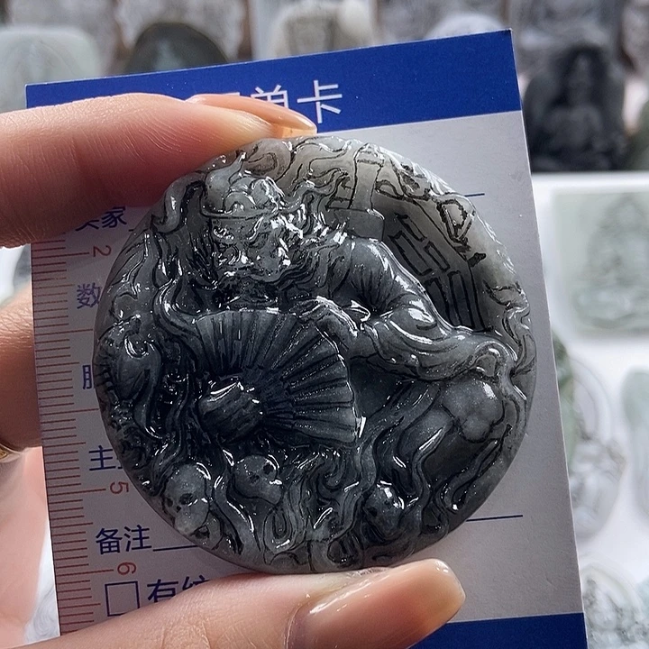 定制翡翠未镶嵌吊坠