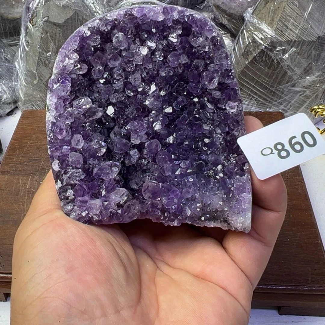 未镶嵌水晶大型摆件（非配饰）