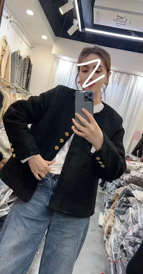 2025秋冬时尚毛毛保暖气质高级简约欧货小香风百搭显瘦外套2677