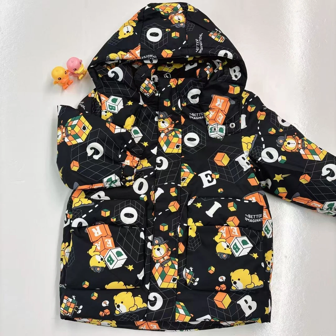 卜吉熊新款童装轻奢痞帅潮流玩转魔方满印加厚保暖羽绒服（021）