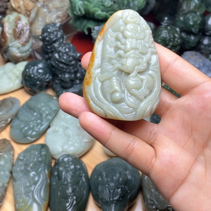 和田玉未镶嵌挂件