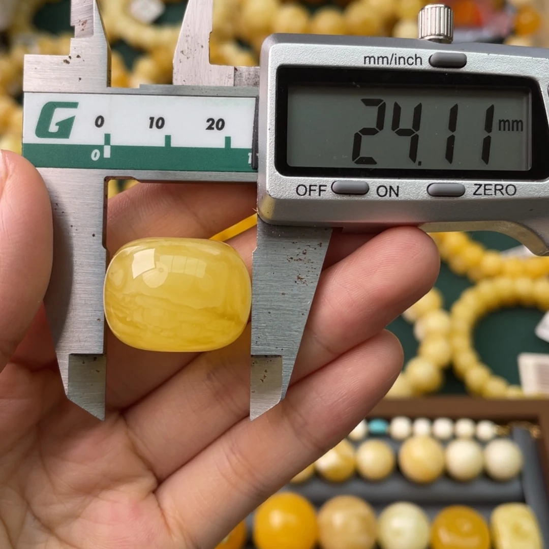 未镶嵌蜜蜡珠宝奇石