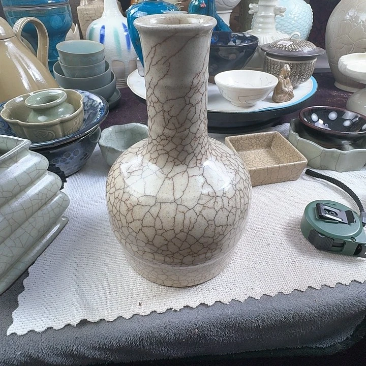 摆件三*缘瓷器和陶瓷制品