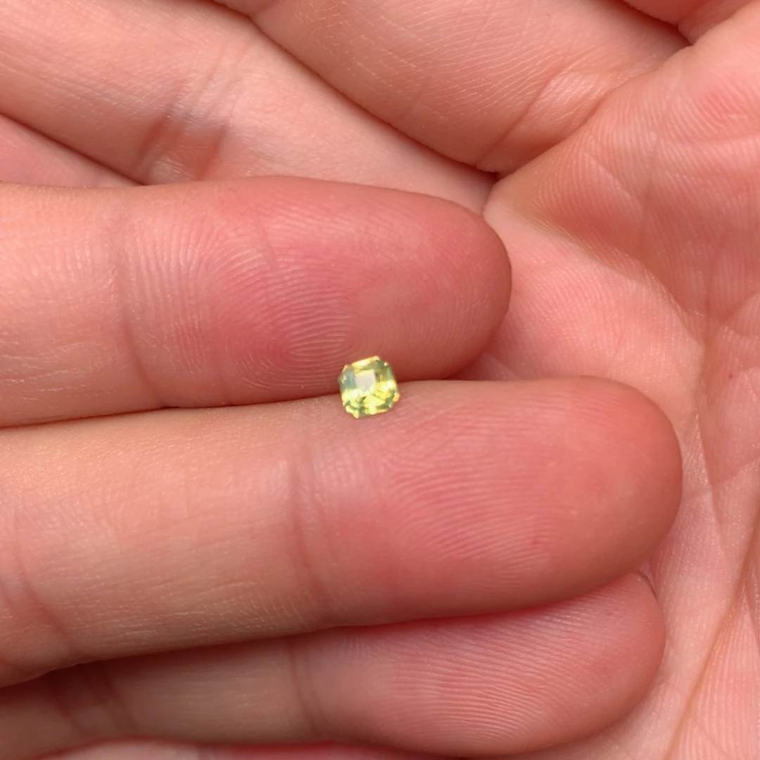 金绿宝石裸石未镶嵌