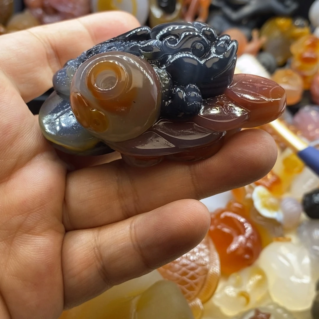 玛瑙/玉髓未镶嵌挂件钱罐子金蟾