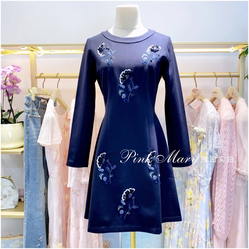 Pink Mary粉红玛琍圆领长袖连衣裙子老钱风松弛感女装PMAGW555957