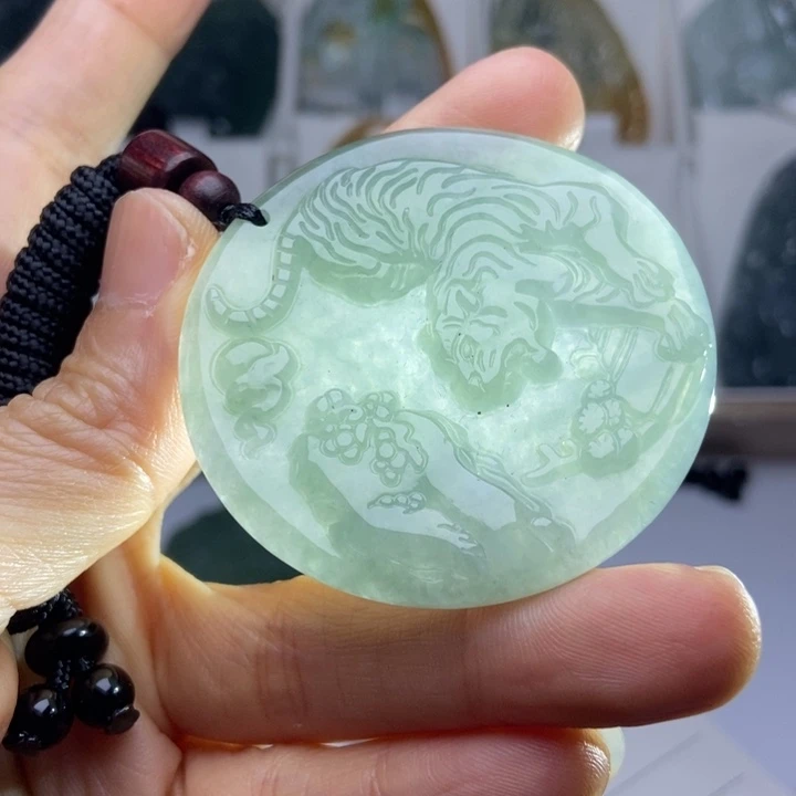 翡翠未镶嵌挂件翡翠