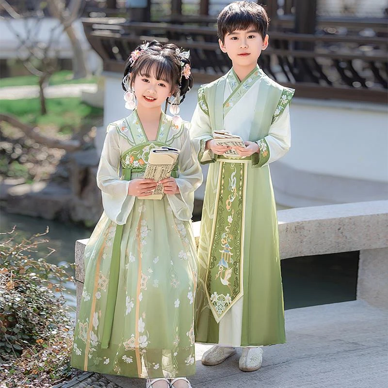 潮走儿童国学服女童古风公主裙汉服男童2025新款三字经开笔礼演出