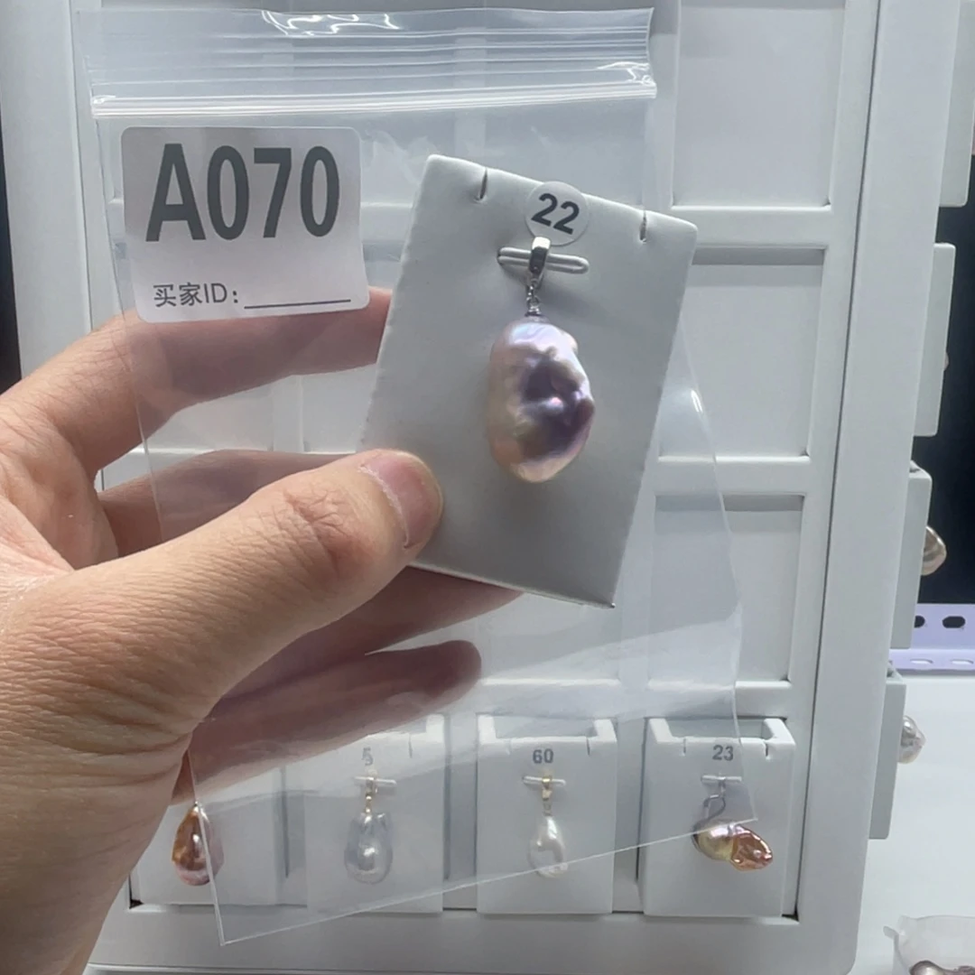 淡水珍珠颈饰合金